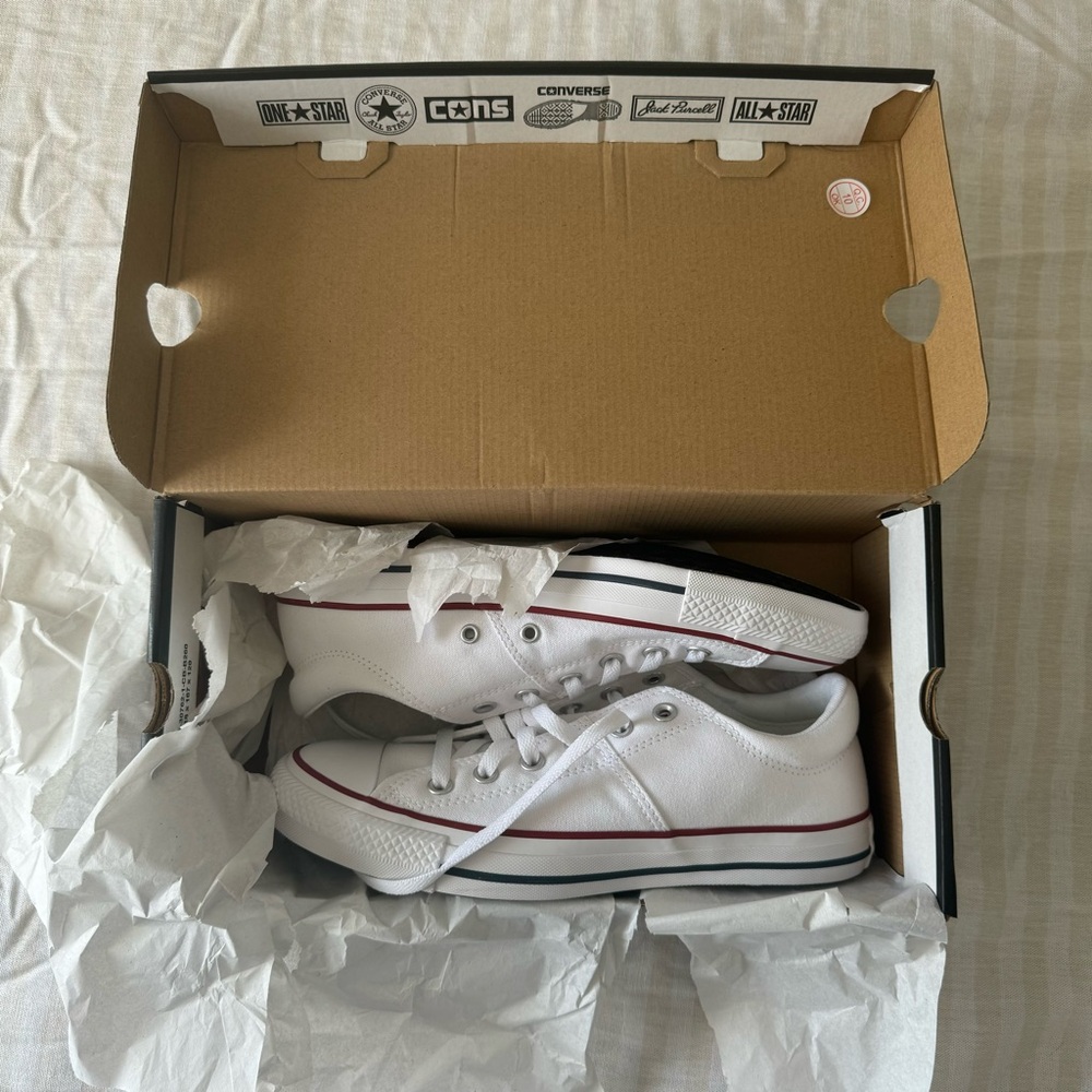 NEW Converse White Sneakers size 10
